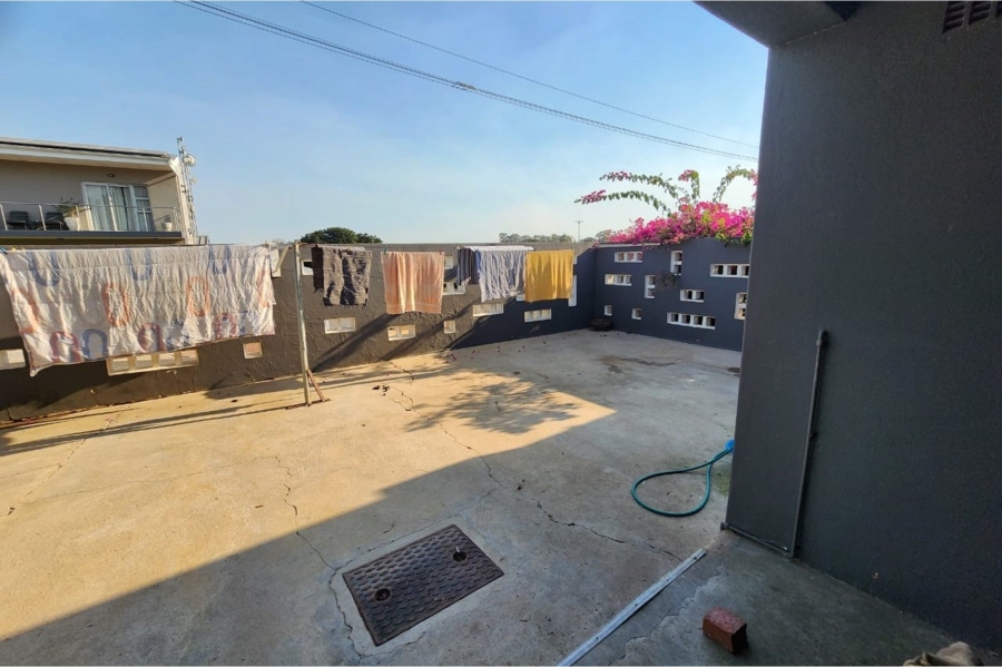 4 Bedroom Property for Sale in Bergzicht Western Cape
